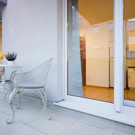 Luka Apartment