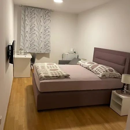 Apartment Luka *